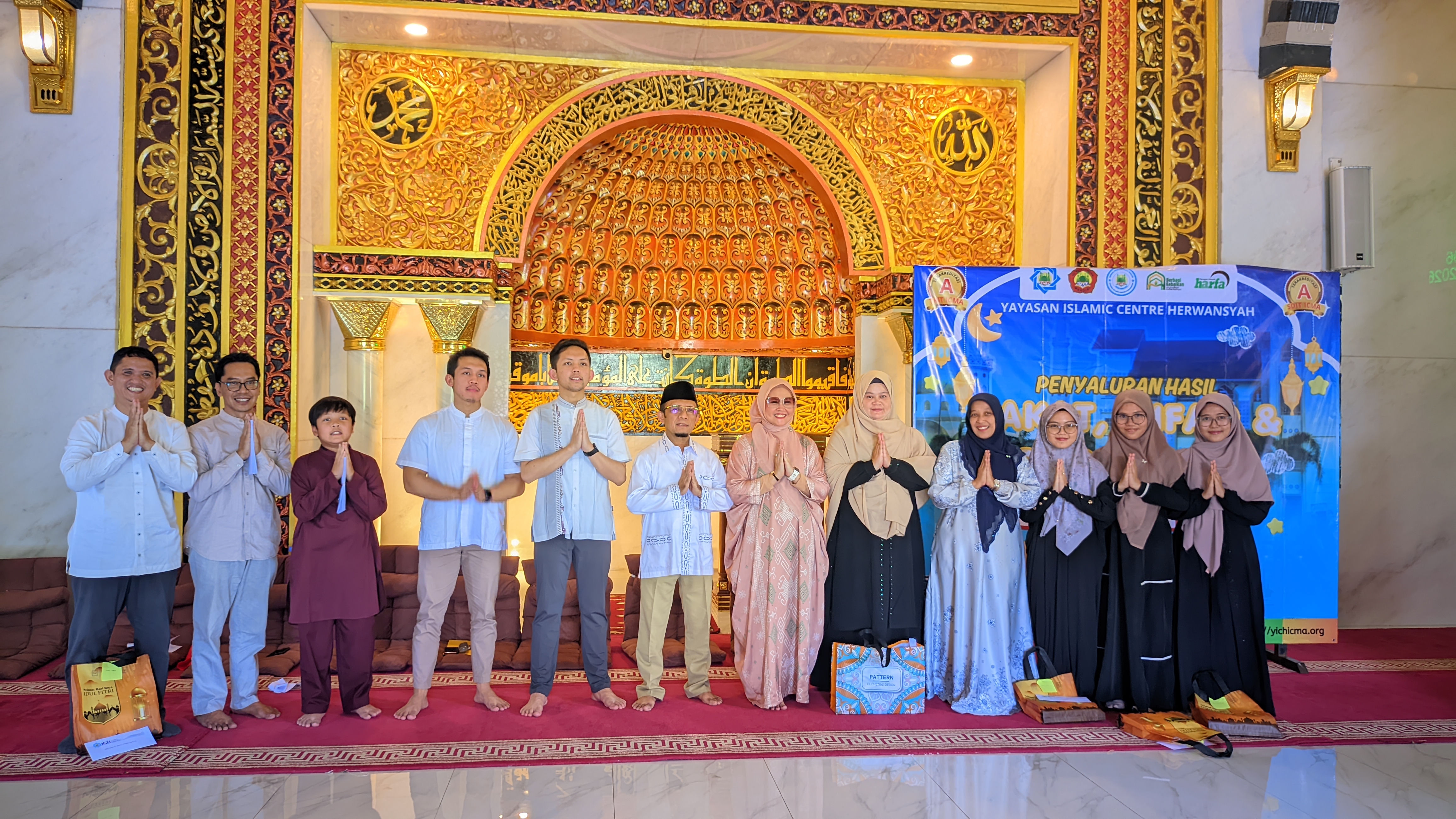 Pembagian ZIS Dan THR