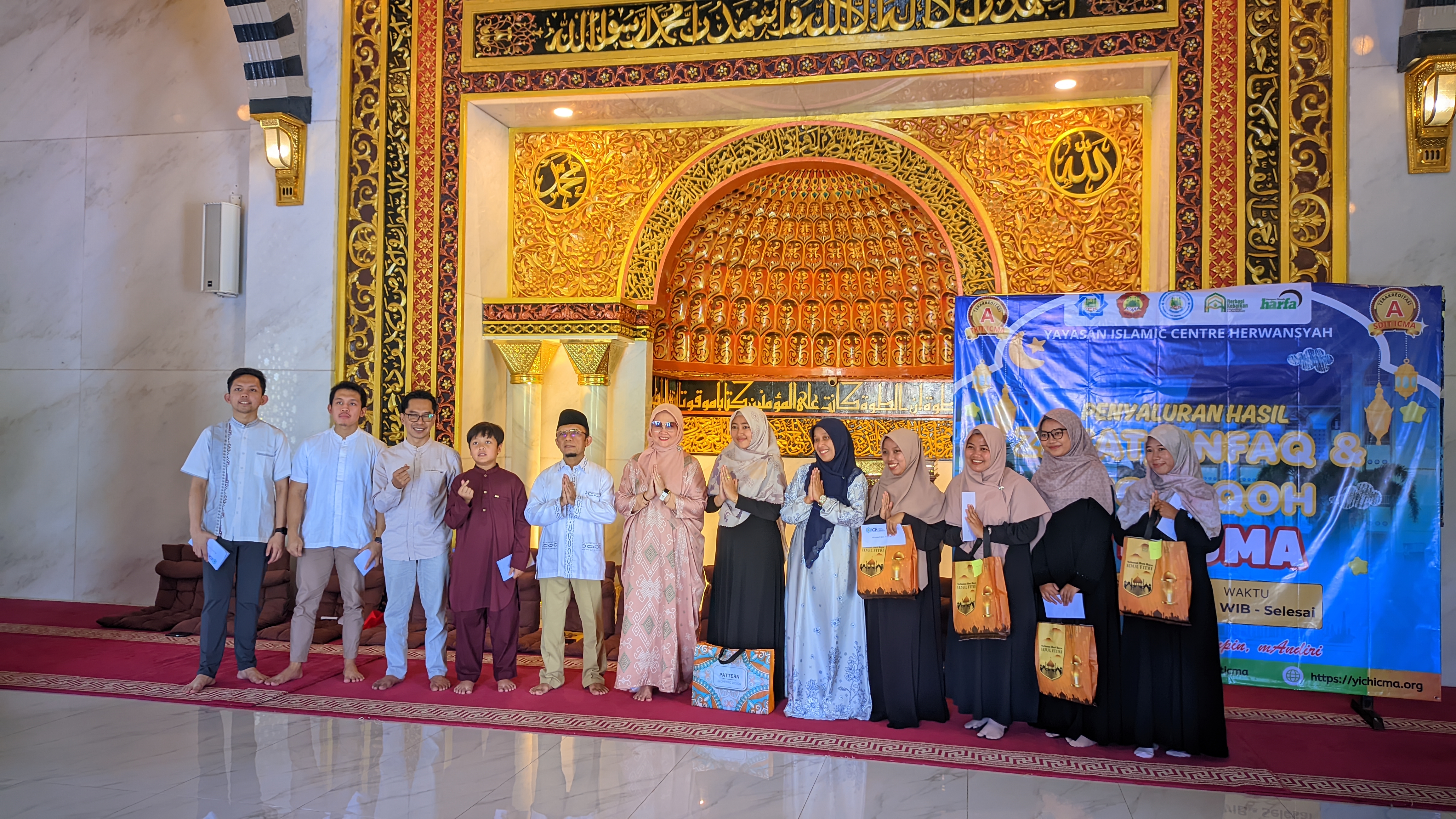 Pembagian ZIS Dan THR