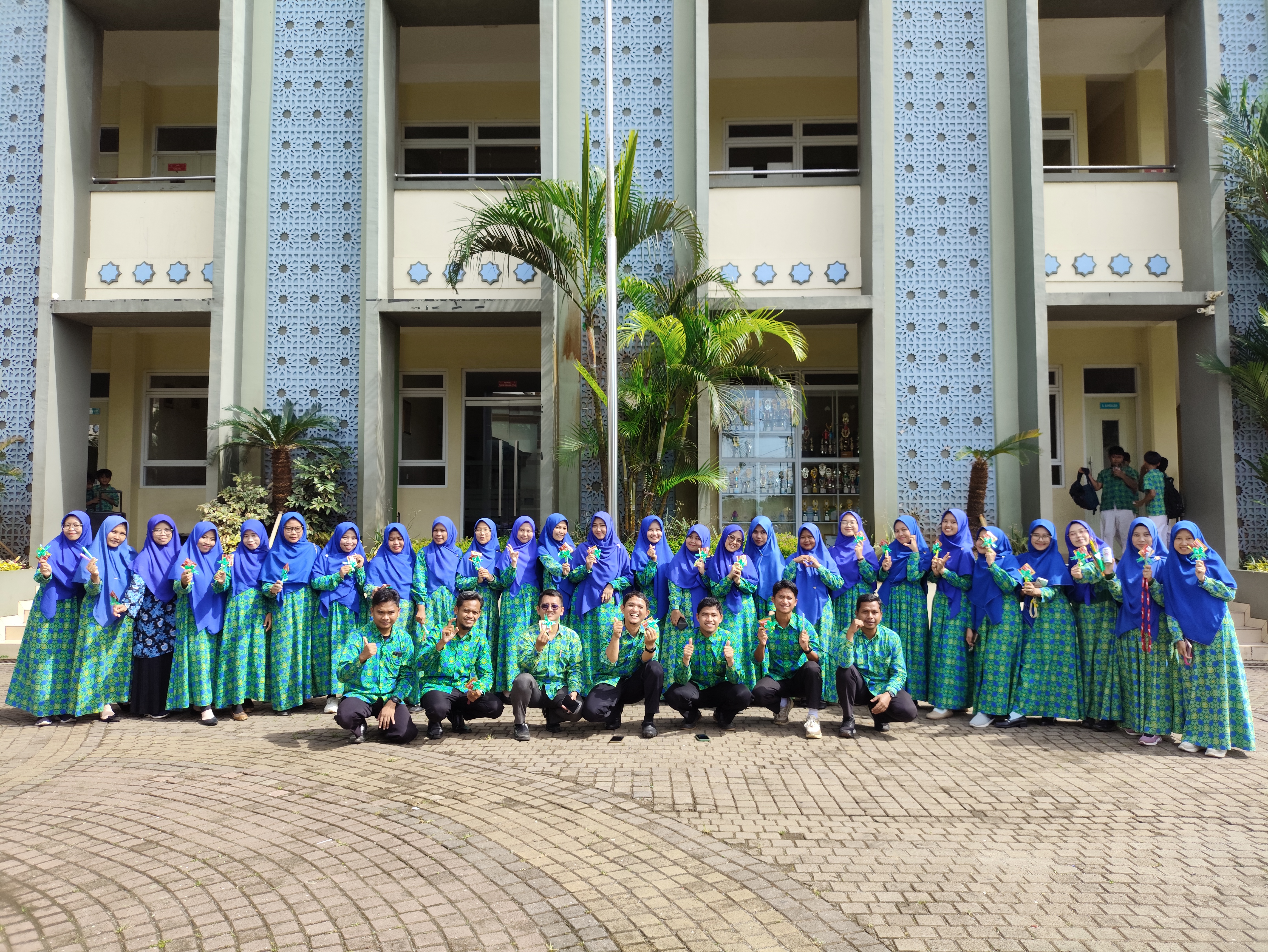 Foto Bersama Pegawai SIT ICMA