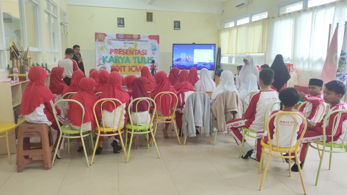 Presentasi Karya Tulis Ilmiah SDIT ICMA kelas 6 hari ke 2